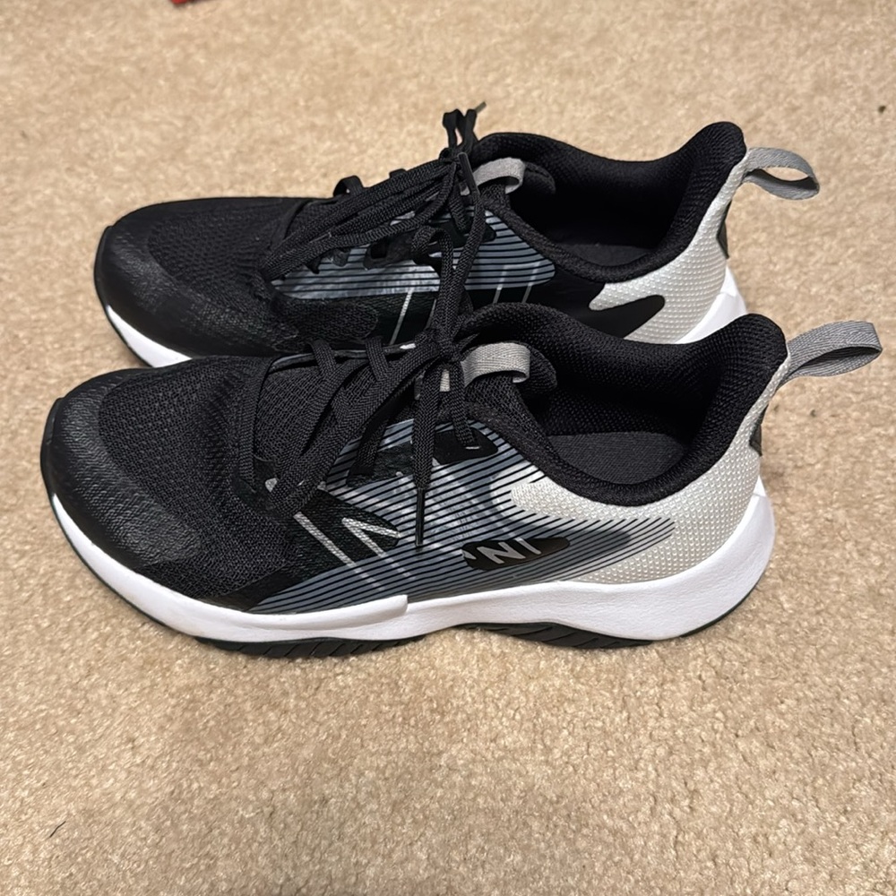 New Balance Rave Run V2 Lace-up Shoes